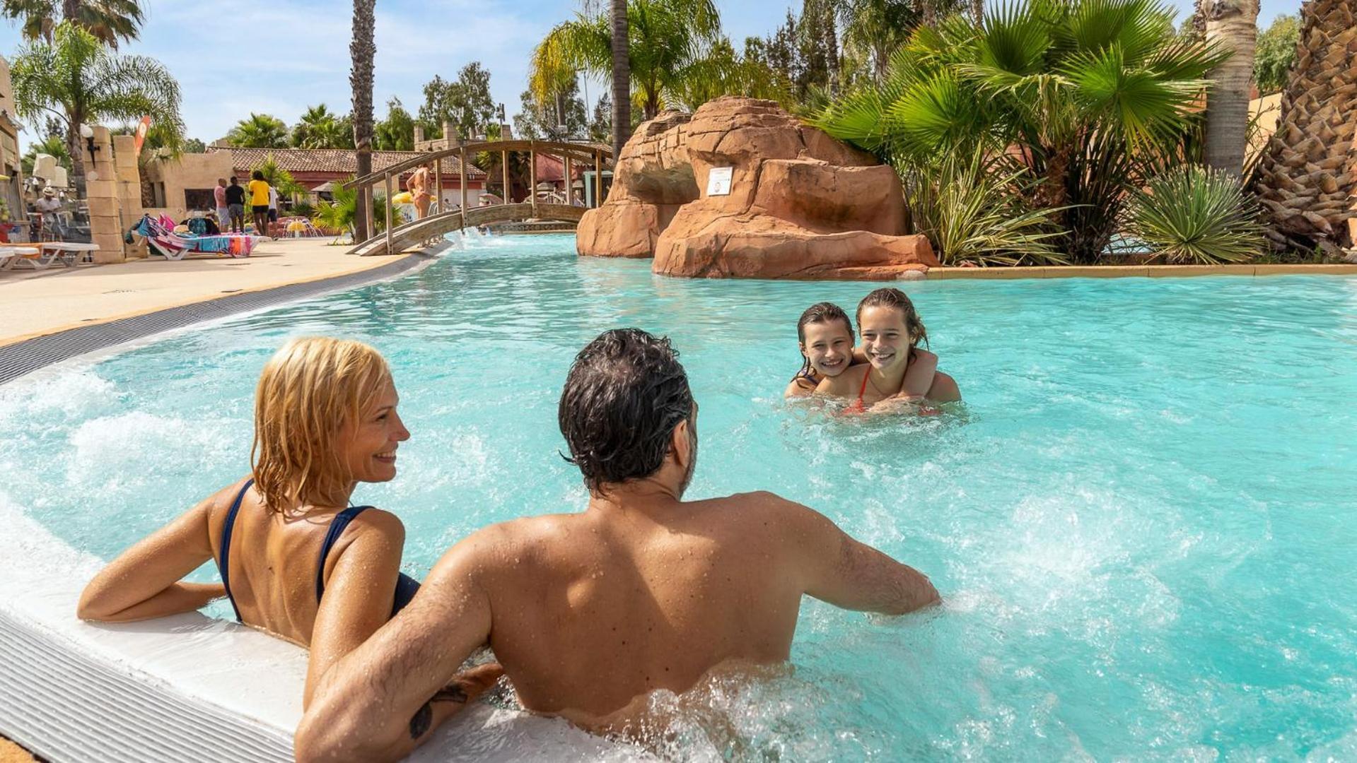 Camping Les Palmiers Hyères المظهر الخارجي الصورة