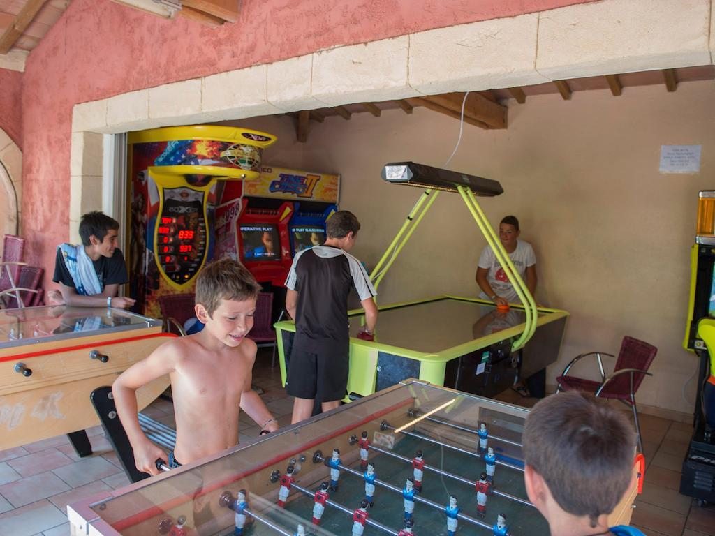 Camping Les Palmiers Hyères المظهر الخارجي الصورة